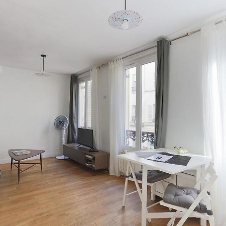 Eiffel Tower Royal Apartment Париж Экстерьер фото