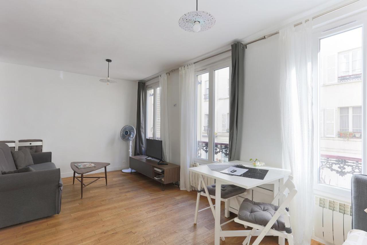 Eiffel Tower Royal Apartment Париж Экстерьер фото
