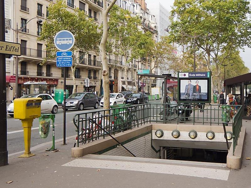 Eiffel Tower Royal Apartment Париж Экстерьер фото